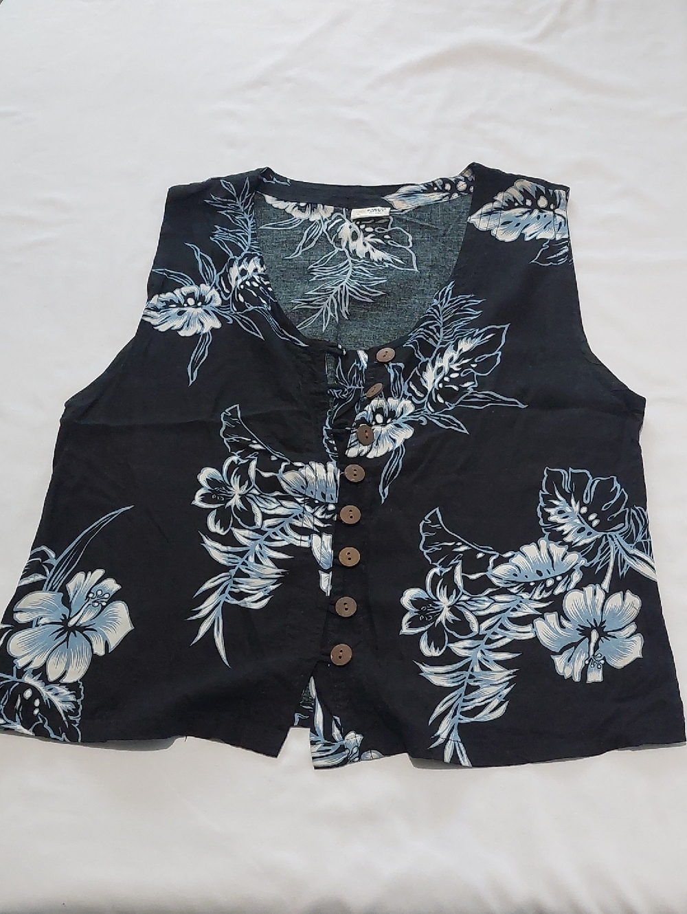 Bahama Mama Hawaian Print Light Weight Tank Top .Size M